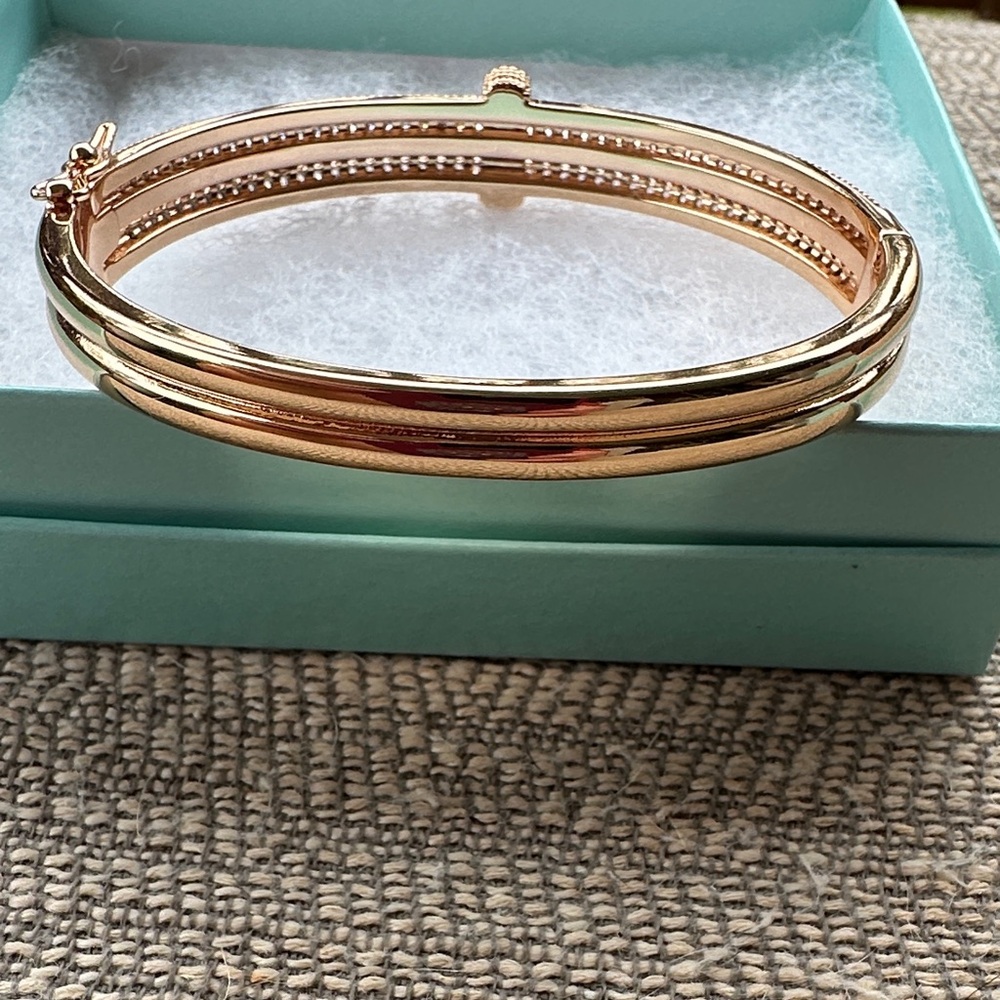 Park Lane Gold-Tone Bracelet - Picture 4 of 5